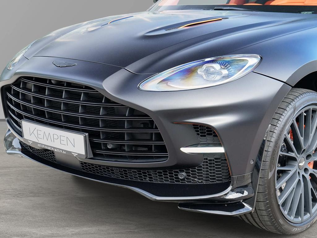 Aston Martin DBX
