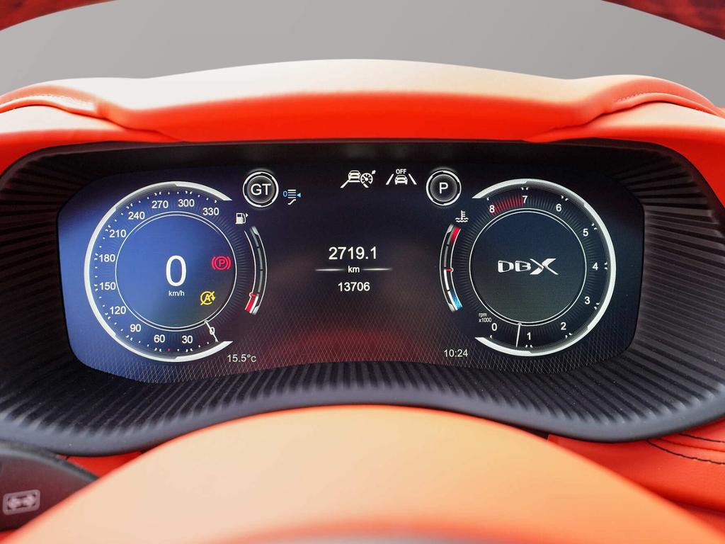 Aston Martin DBX
