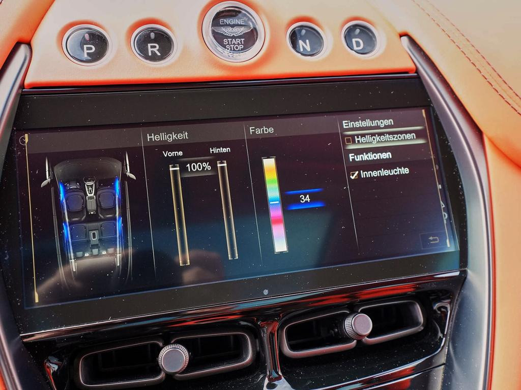 Aston Martin DBX