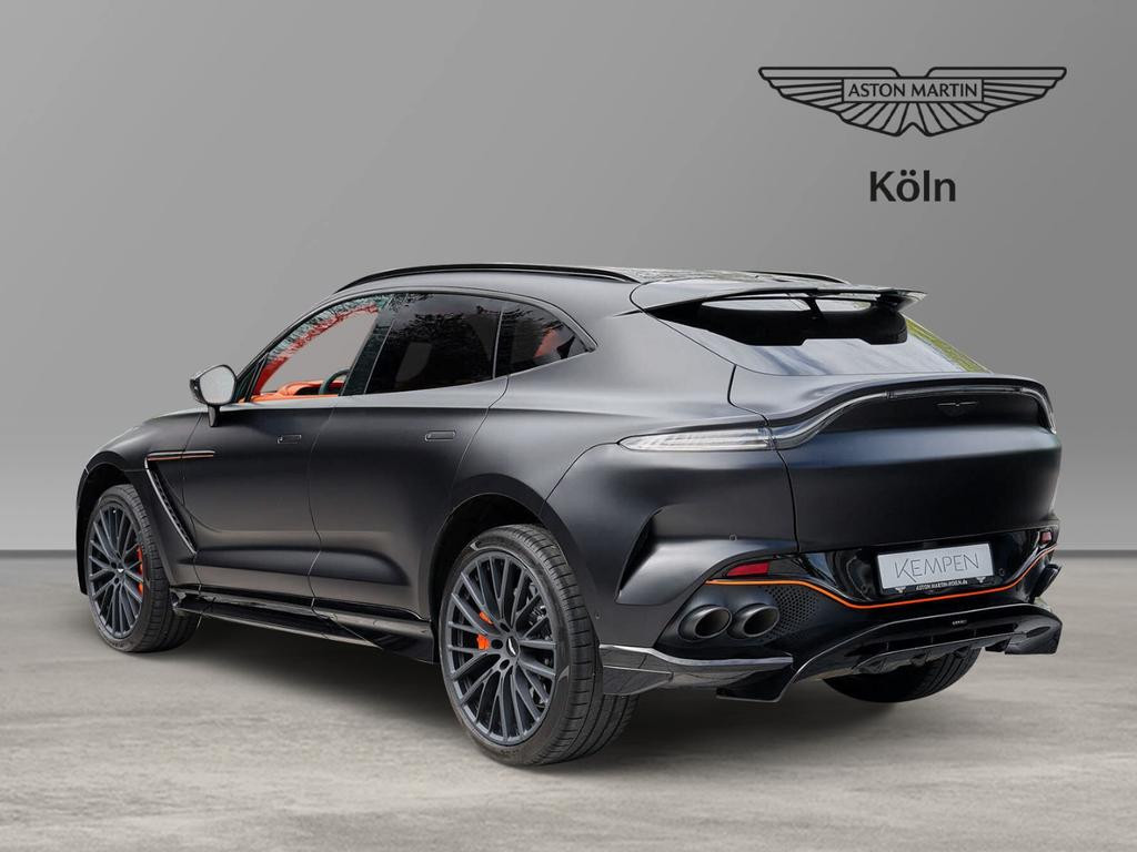Aston Martin DBX