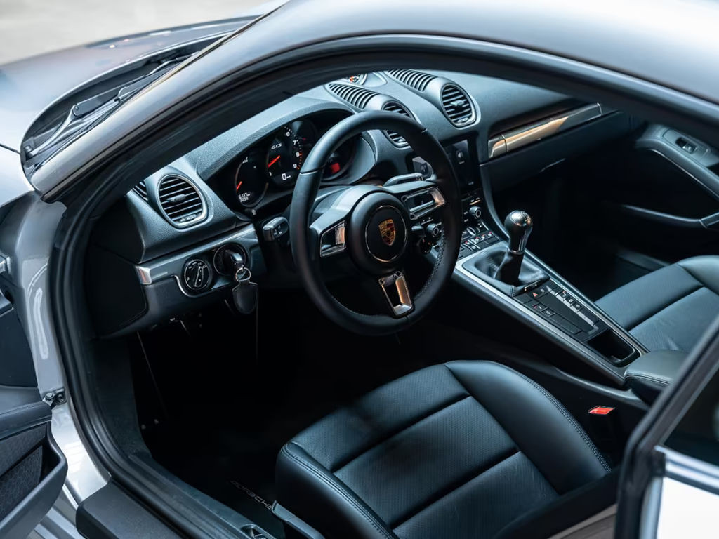 Porsche Cayman