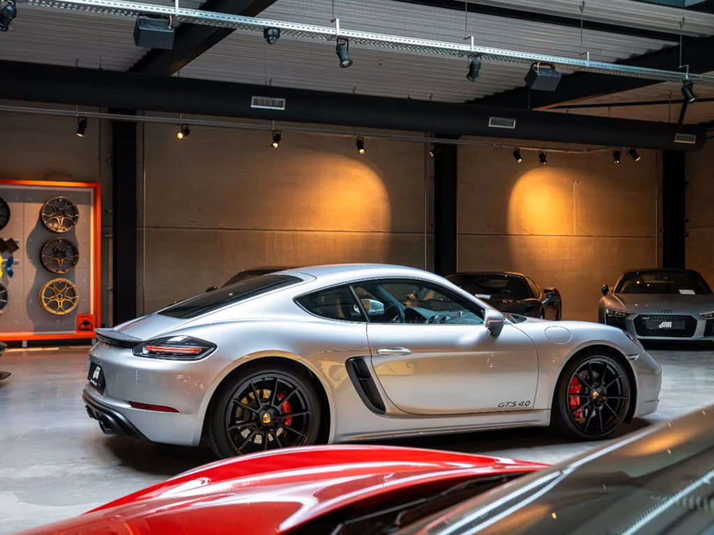 Porsche Cayman