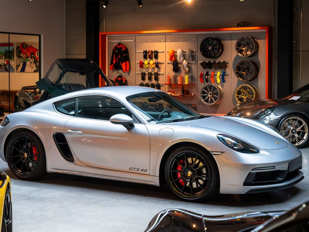 Porsche Cayman