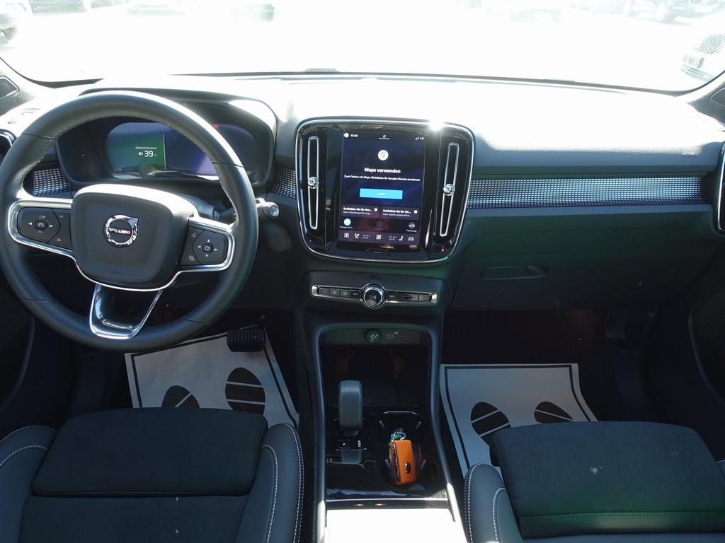 Volvo EX40