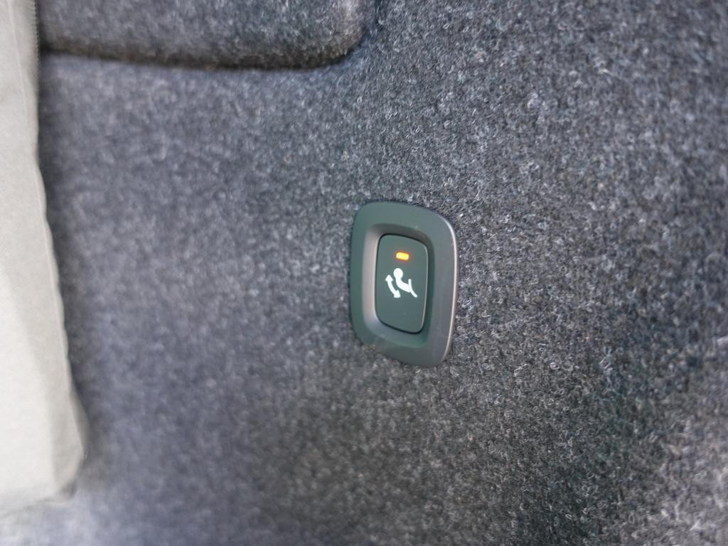 Volvo EX40