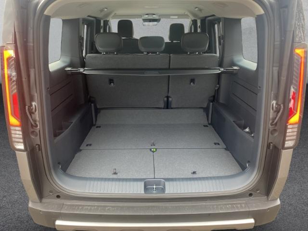 Kia PV5 Passenger