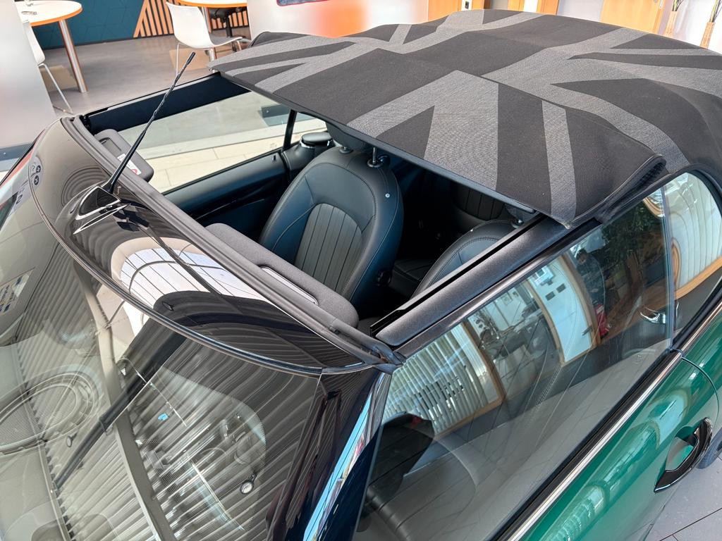 Mini John Cooper Works Cabrio