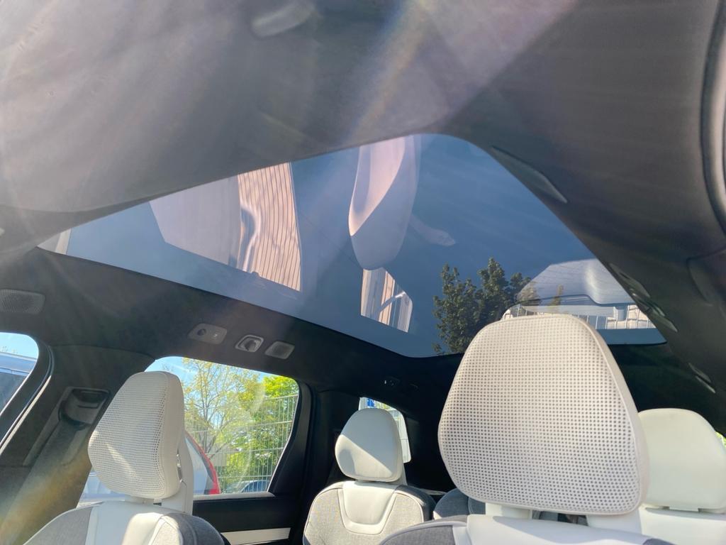 Volvo EX90