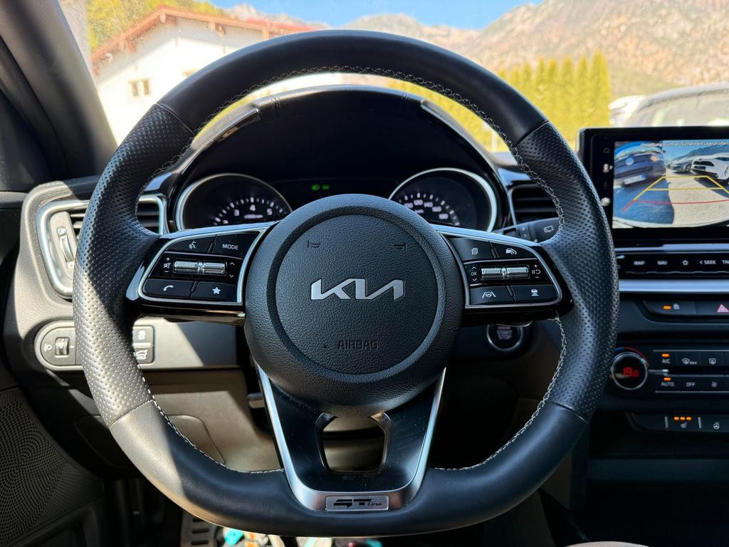 Kia ProCeed