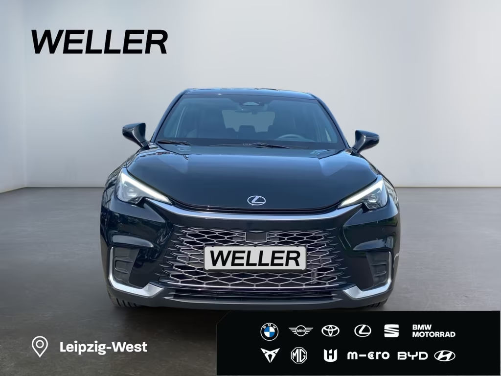 Lexus LBX