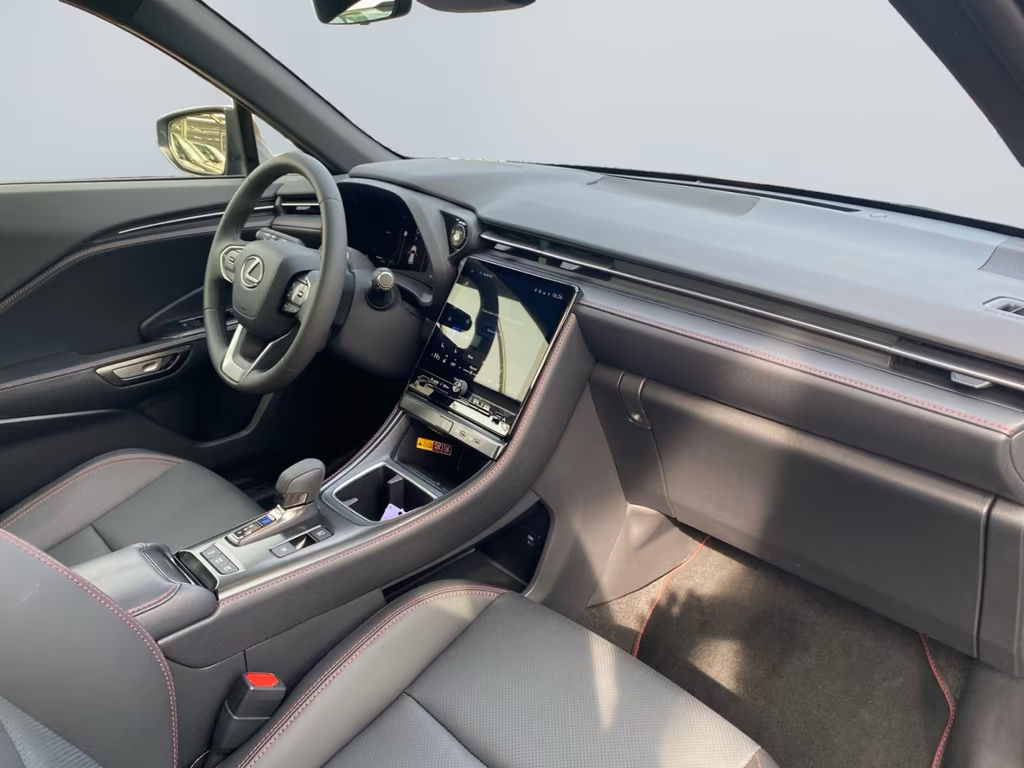 Lexus LBX