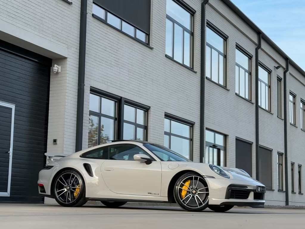 Porsche 911 2023 Benzine