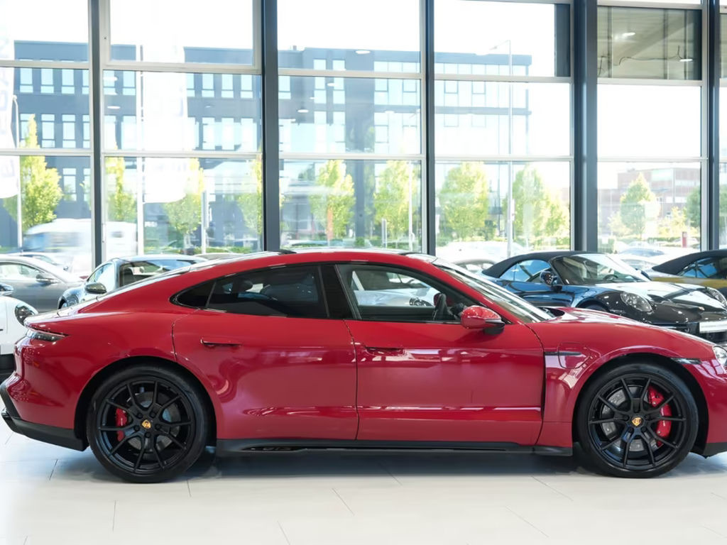 Porsche Taycan