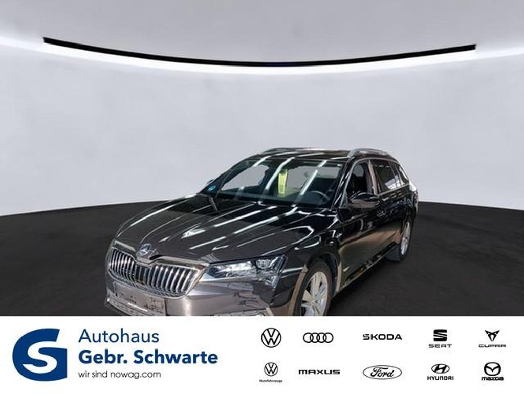 Skoda Superb 2023 Benzine