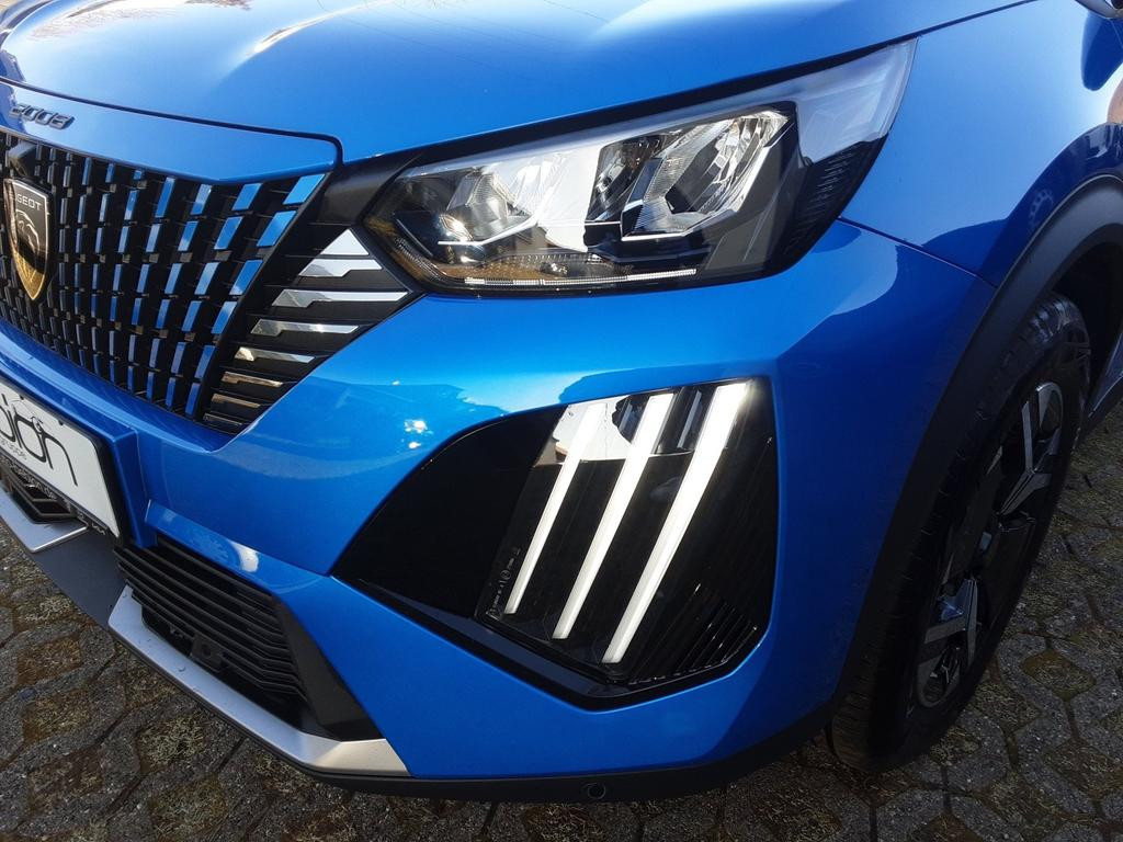Peugeot e-2008