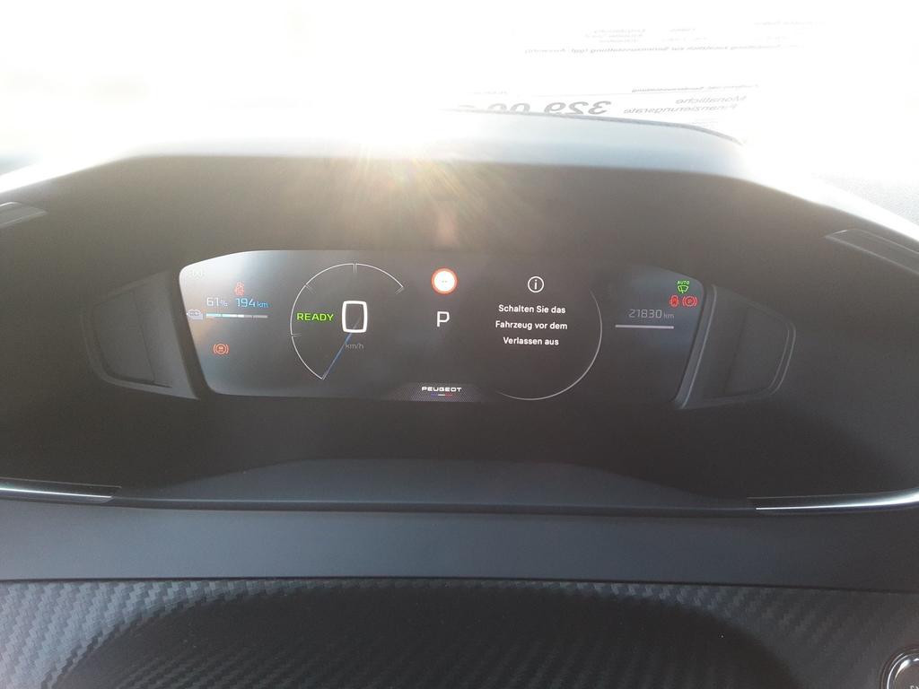 Peugeot e-2008