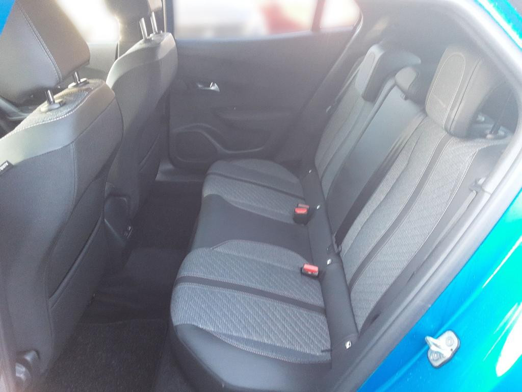 Peugeot e-2008