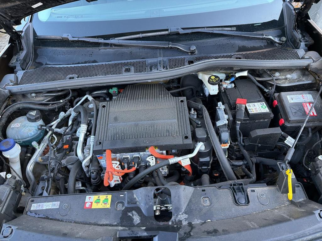 Peugeot e-2008
