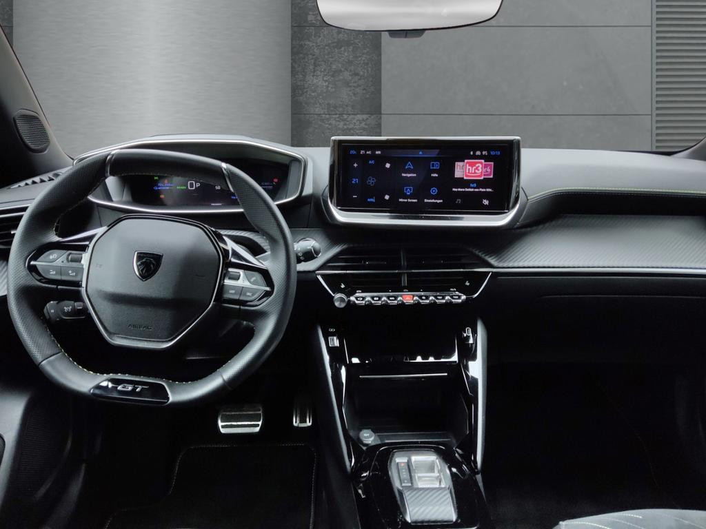 Peugeot e-2008
