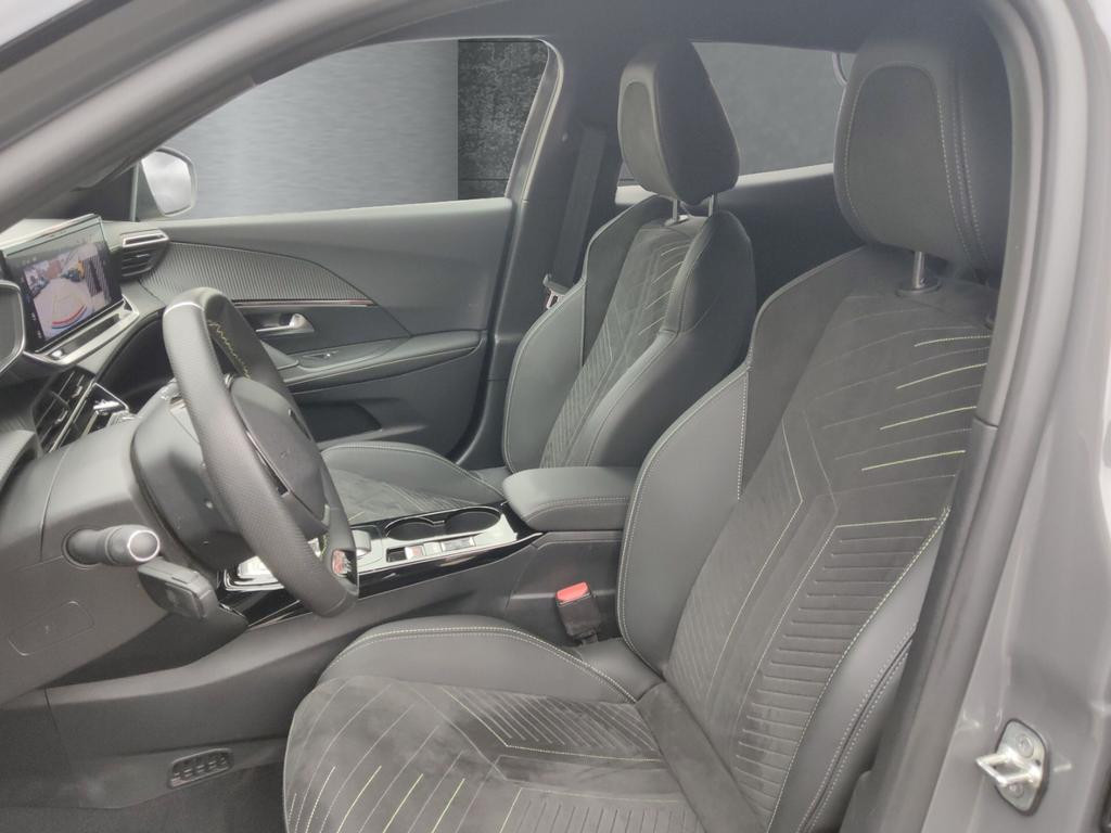 Peugeot e-2008
