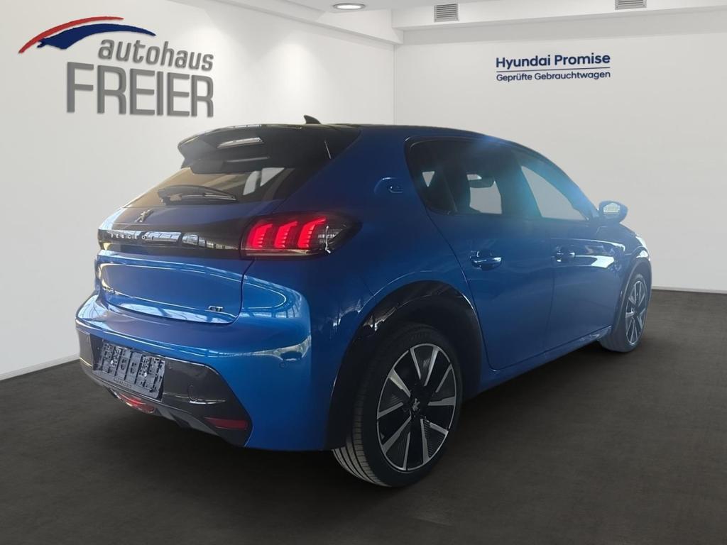 Peugeot e-208
