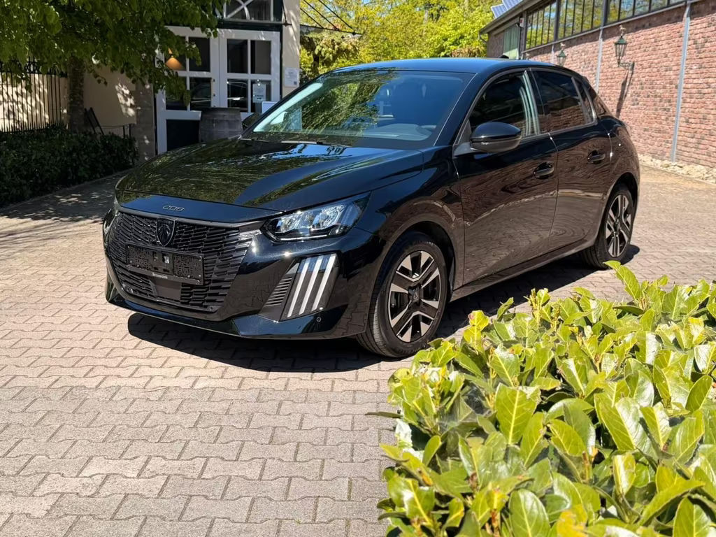 Peugeot 208 2025 Benzine