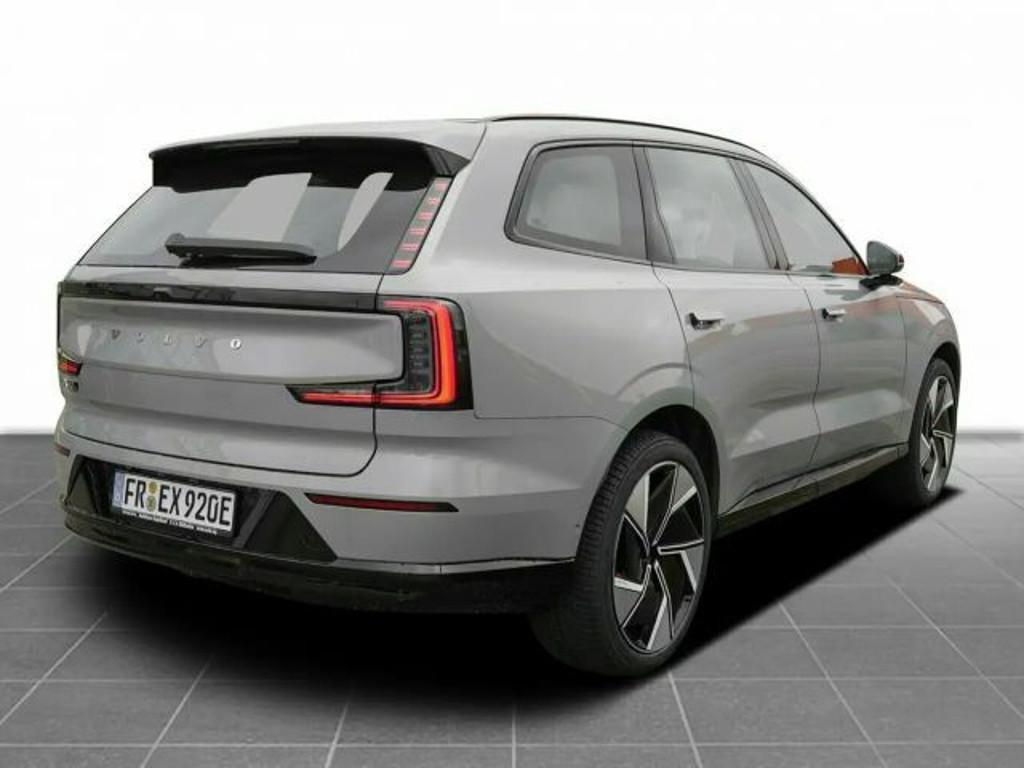 Volvo EX90