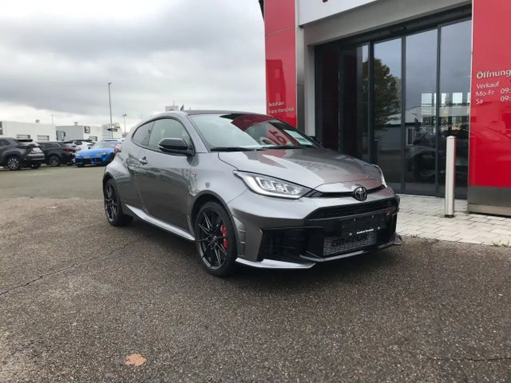 Toyota Yaris 2024 Benzine