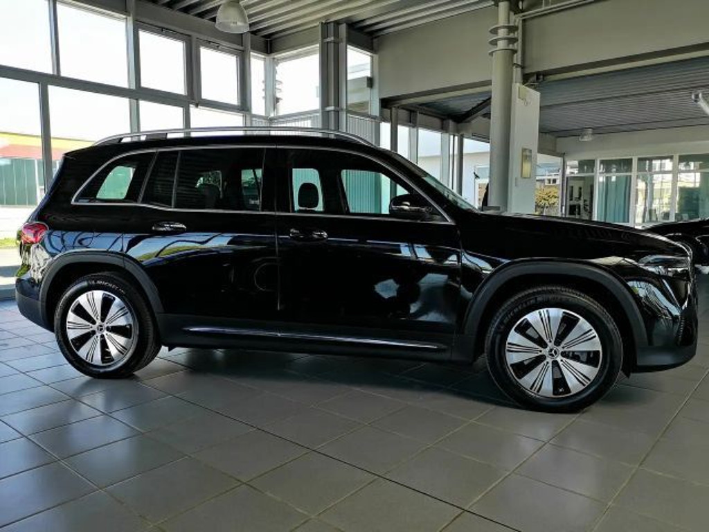 Mercedes-Benz EQB