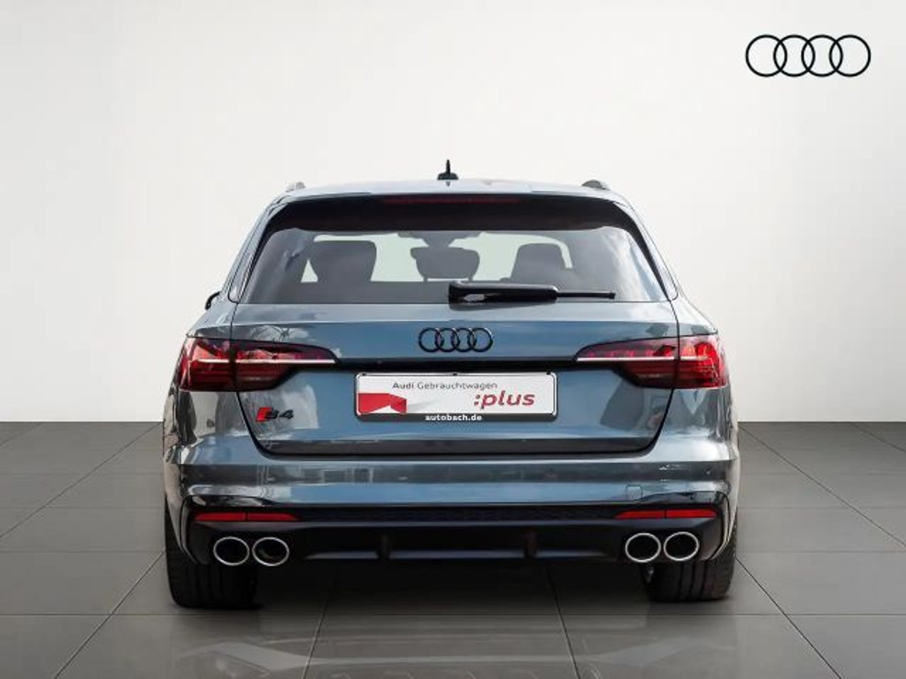 Audi S4