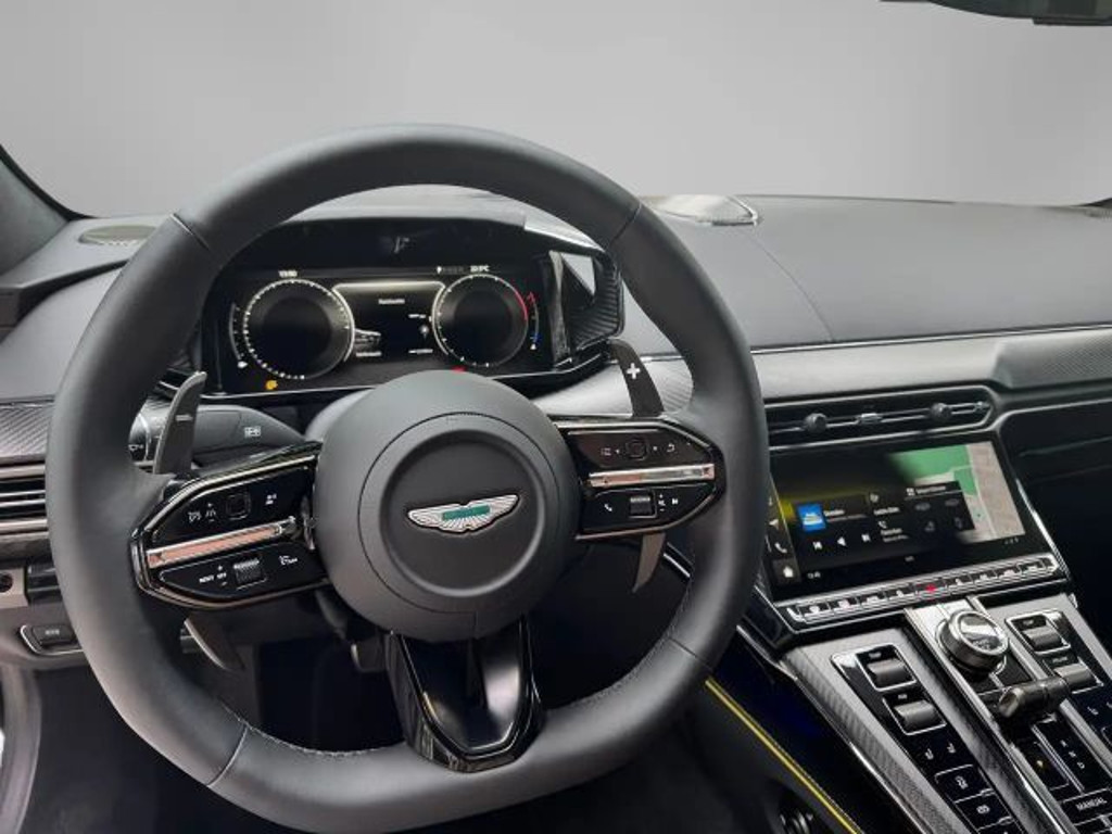 Aston Martin V8