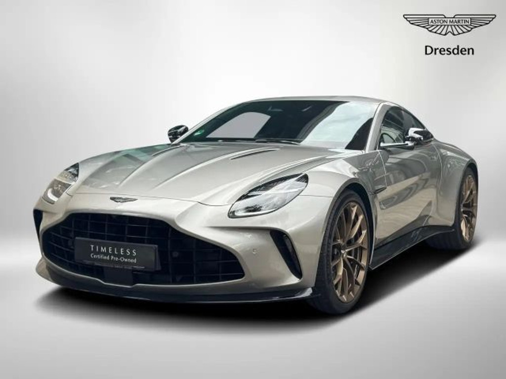 Aston Martin V8
