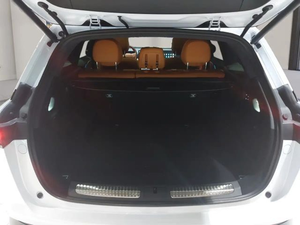 Xpeng G9