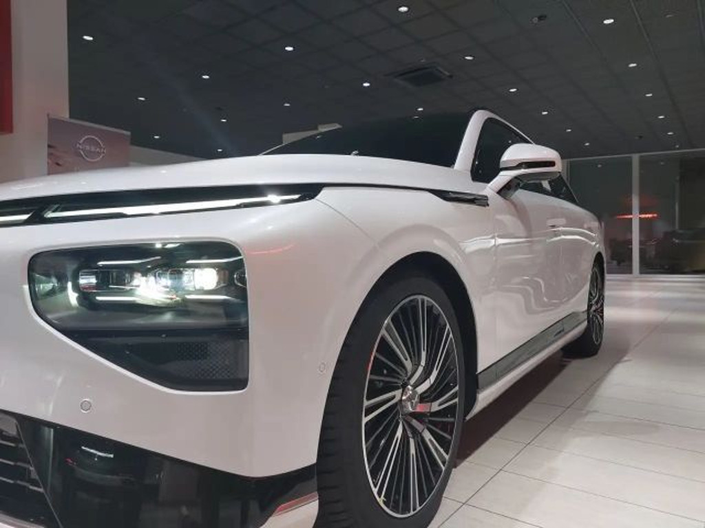 Xpeng G9