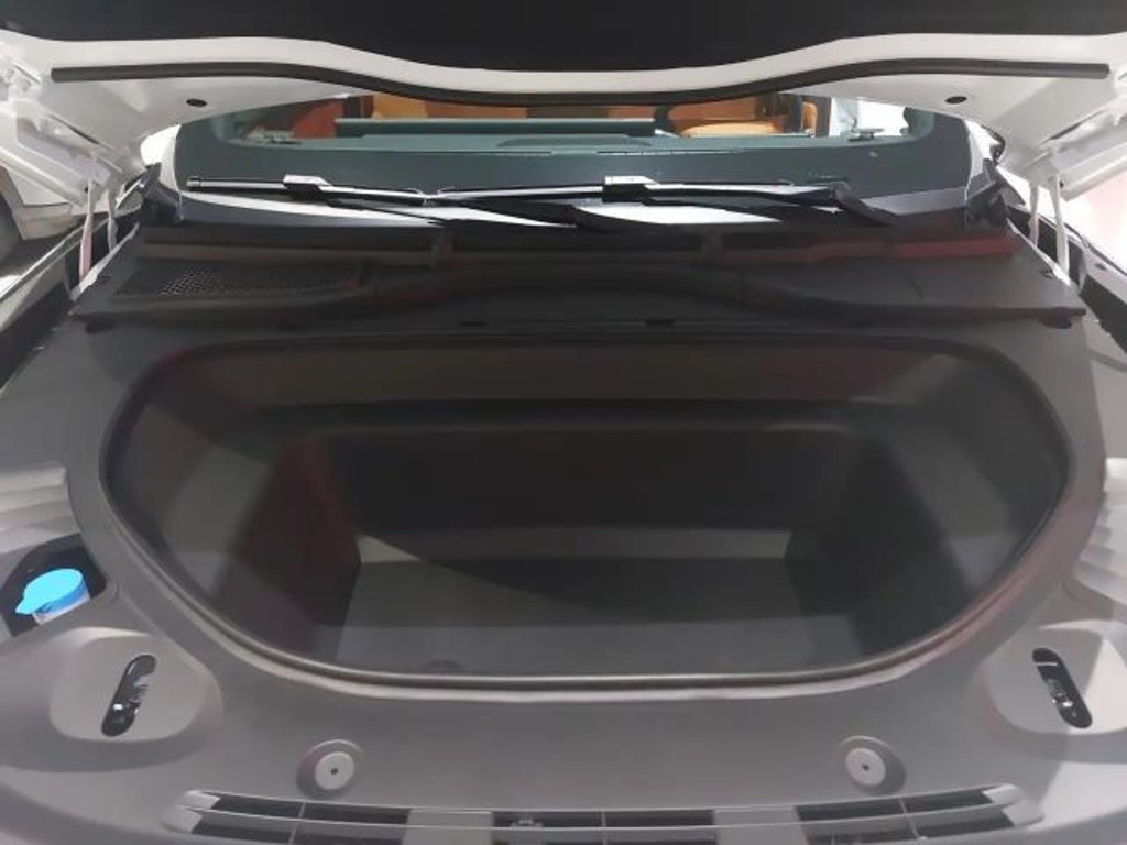 Xpeng G9