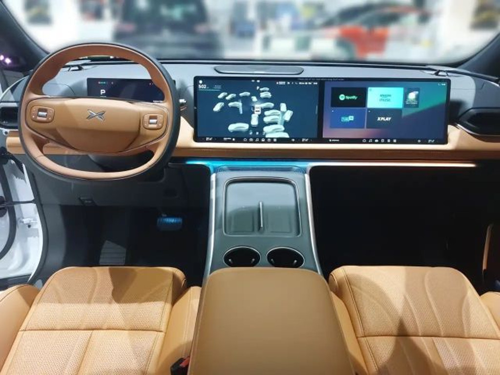 Xpeng G9