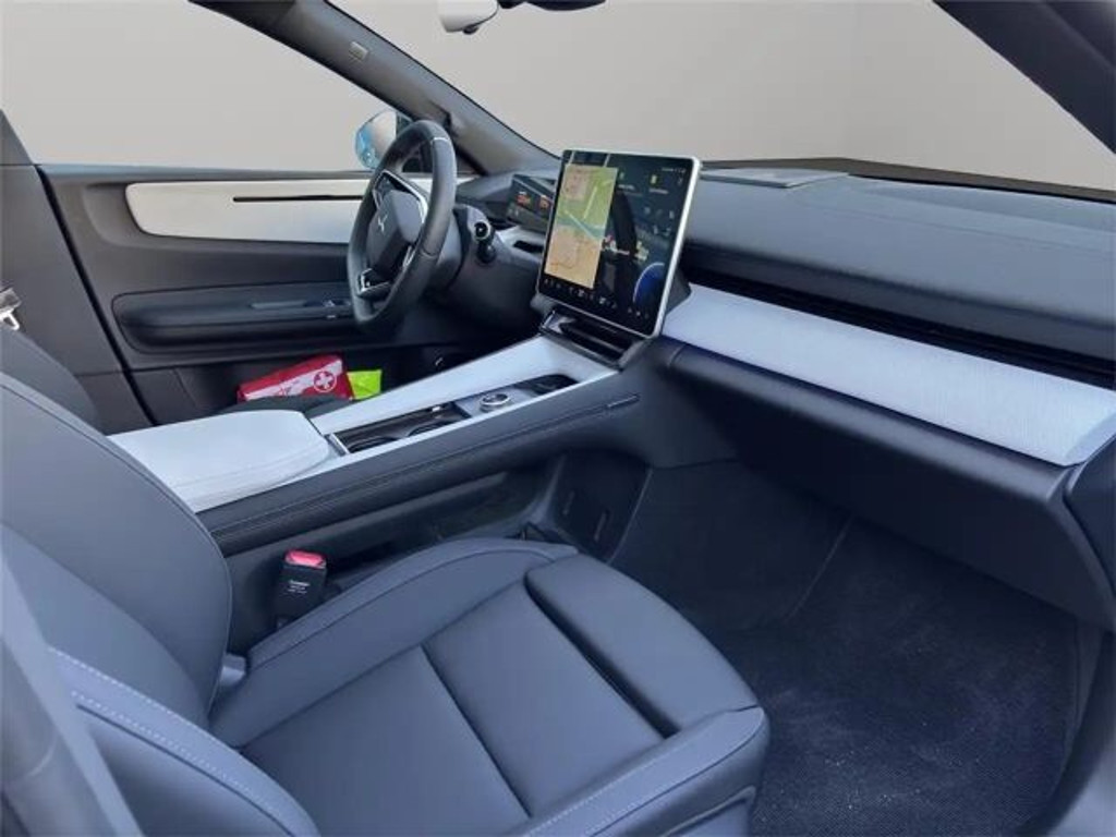 Polestar 4