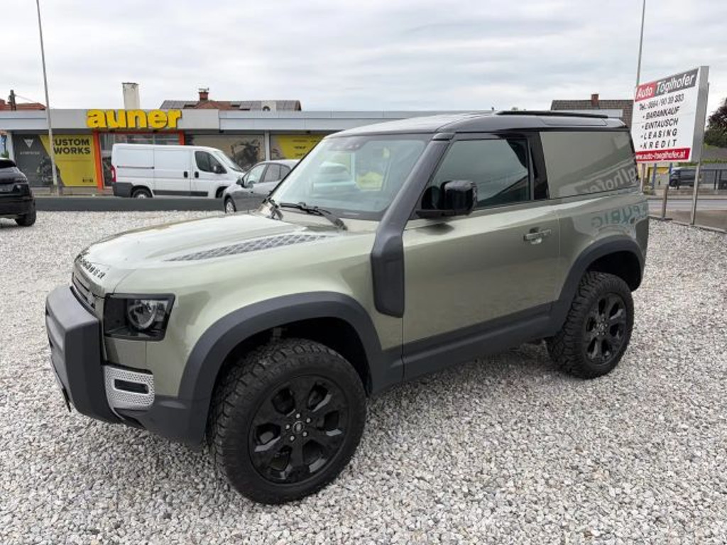 Land Rover Defender
