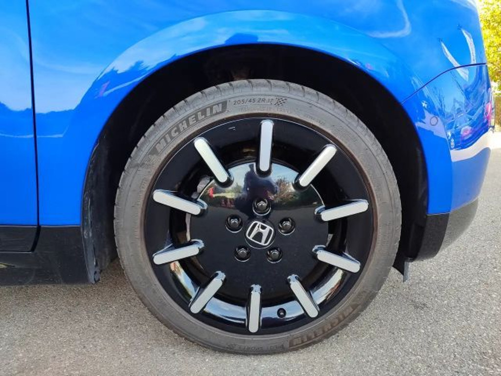 Honda e