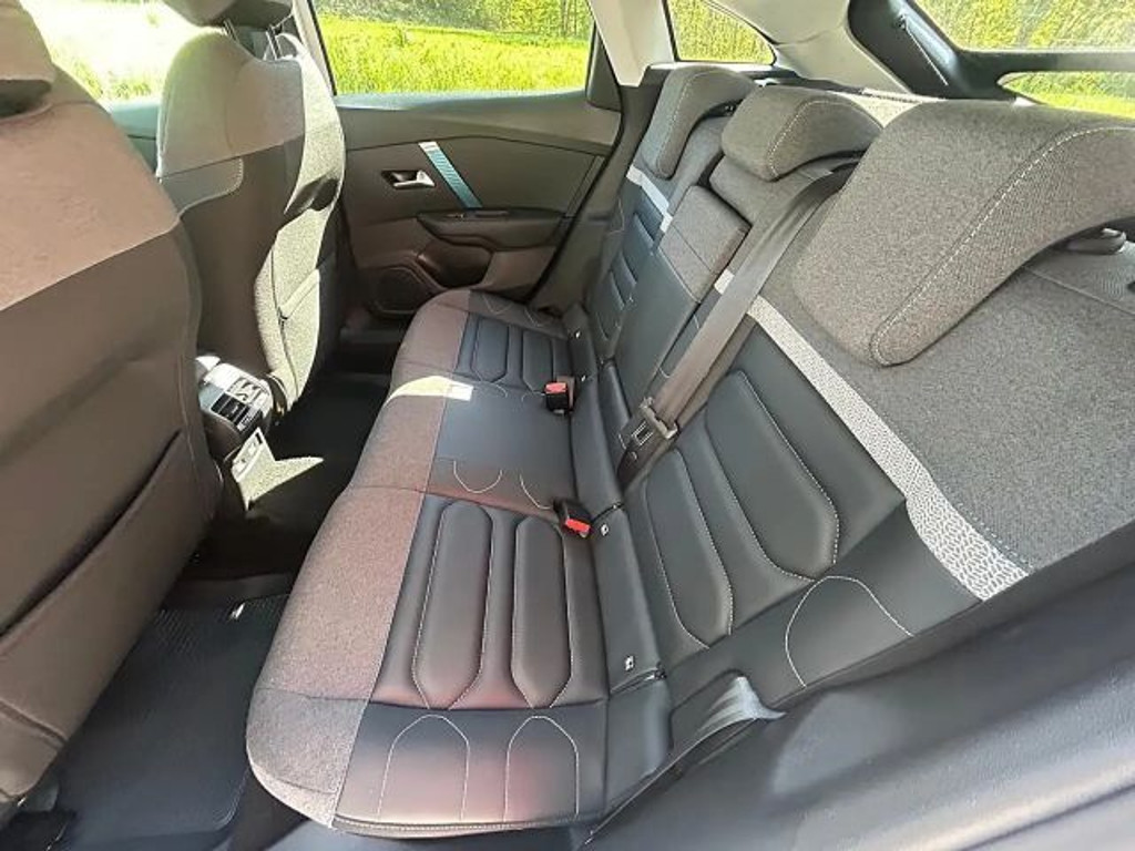 Citroën Ë-C4