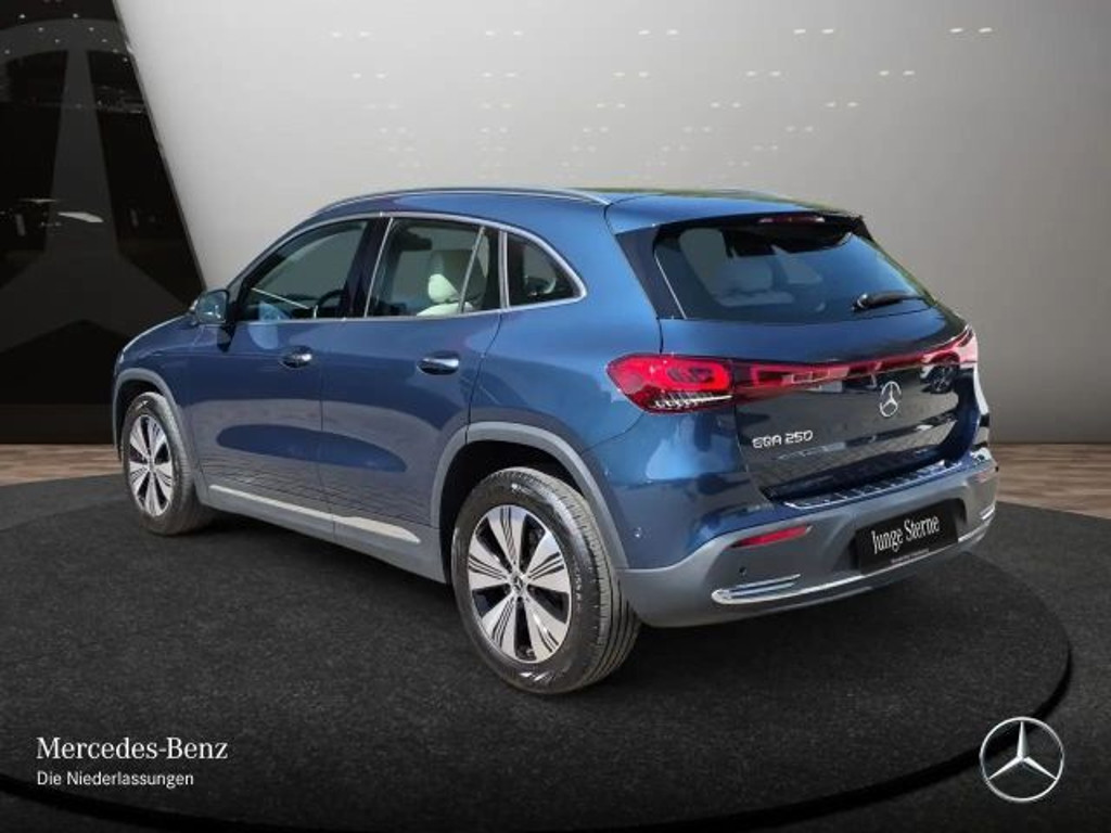 Mercedes-Benz EQA