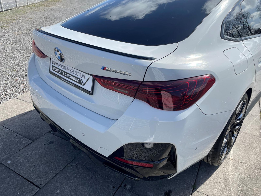 BMW M440