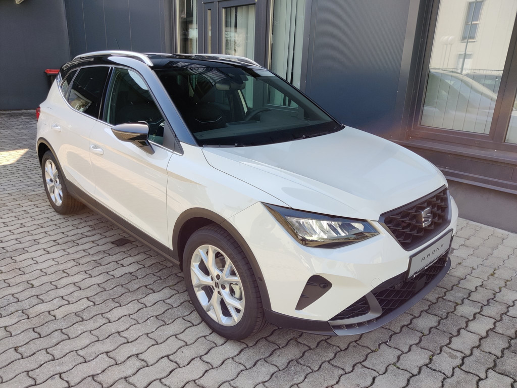 Seat Arona 2024 Benzine