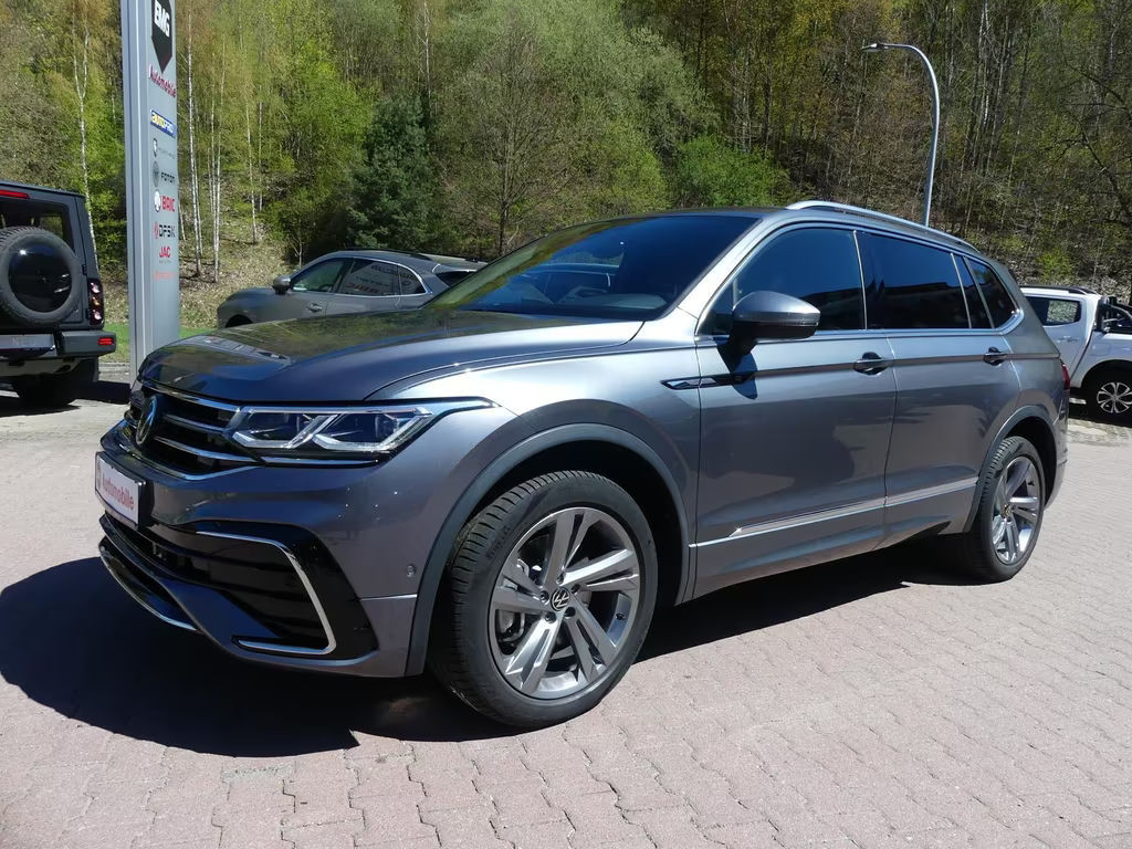 Volkswagen Tiguan 2023 Benzine
