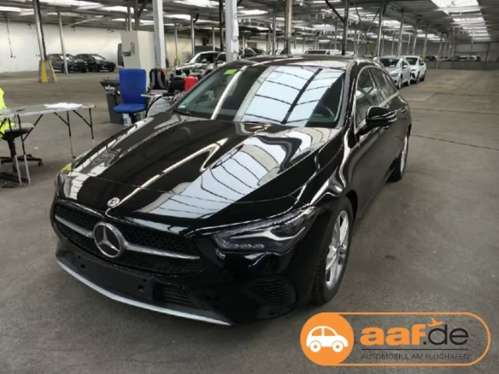 Mercedes-Benz CLA-Klasse 2023 Benzine