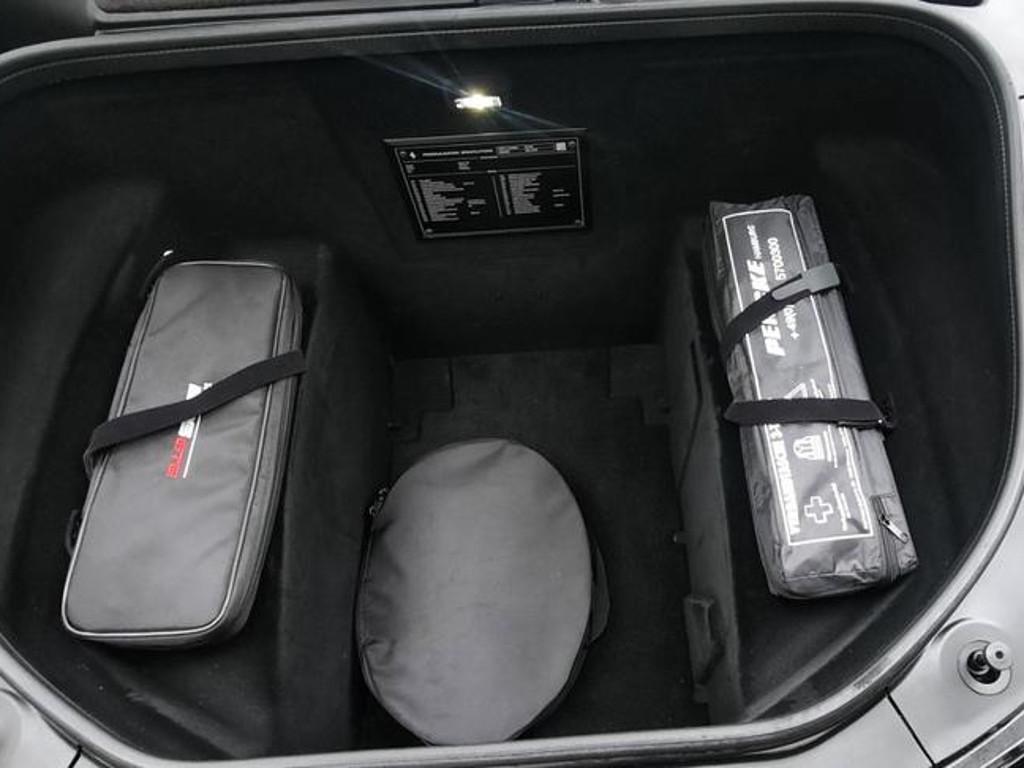 Ferrari 296