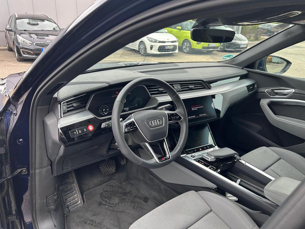 Audi e-tron
