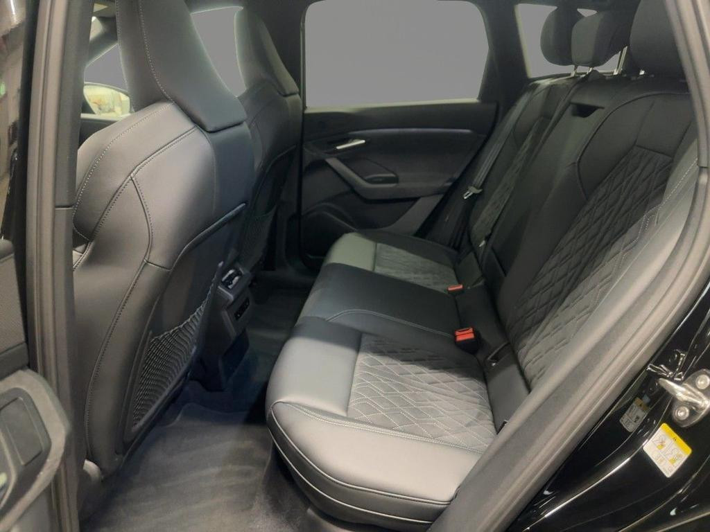 Audi SQ6 e-tron