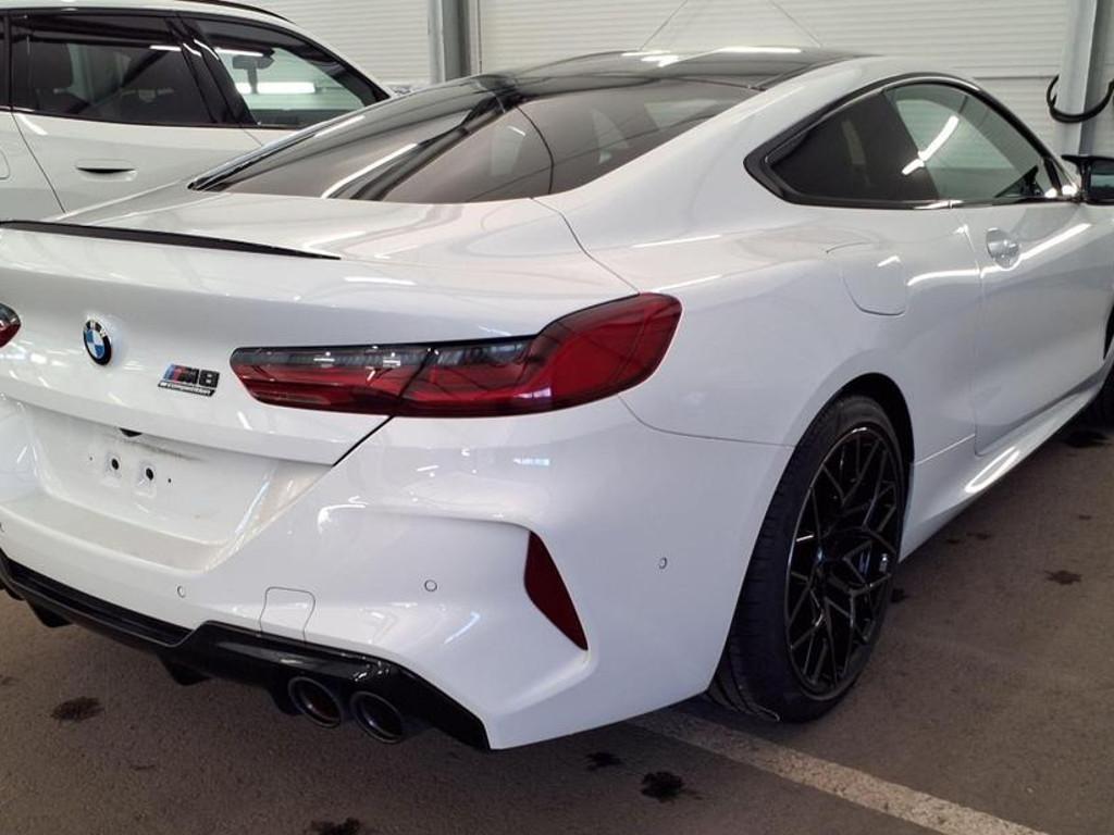 BMW M8