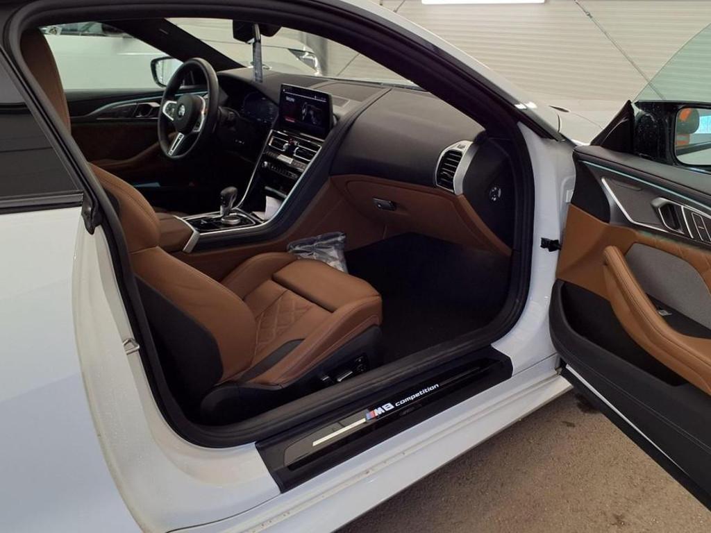 BMW M8